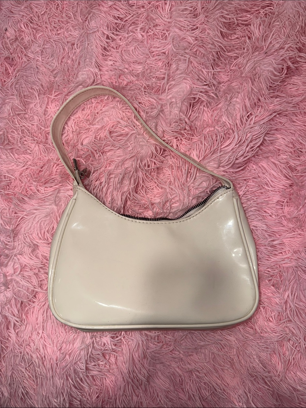 Classic Cream Shoulder Bag - Sleek Everyday Handbag